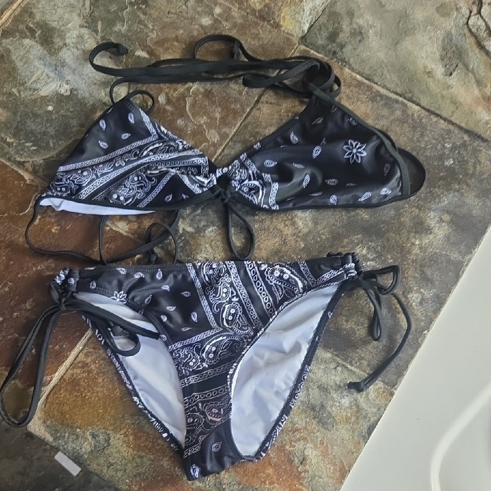 Black Paisley Bikini Set